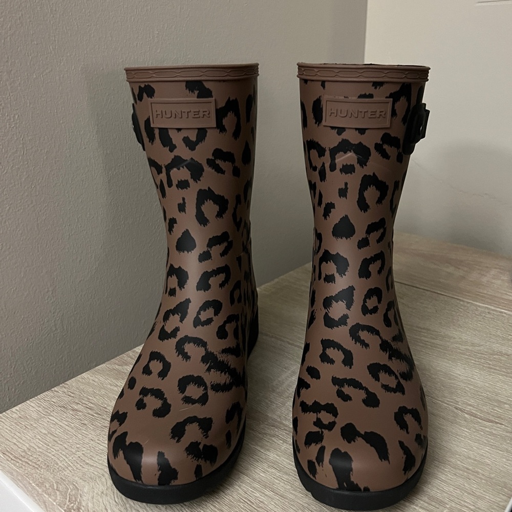 HUNTER ORIG REFINED CHEETAH LEOPARD PRINT SHORT RAIN BOOTS BROWN BLACK